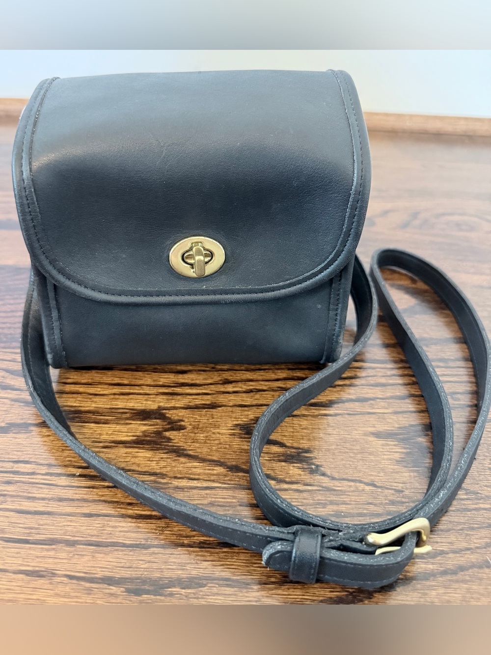 Vintage Coach 9018 Emmie Flap - Black